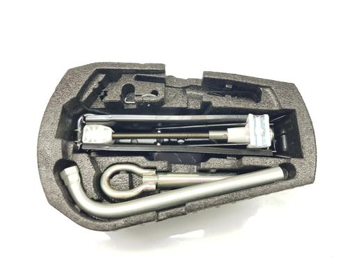 Reservewiel kit SEAT IBIZA IV SC (6J1, 6P5) 1.4 TDI (90 hp) 14093874