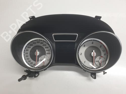 Kombinert Instrument MERCEDES-BENZ GLA-CLASS (X156) GLA 200 CDI / d (156.908) (136 hp) 28965018