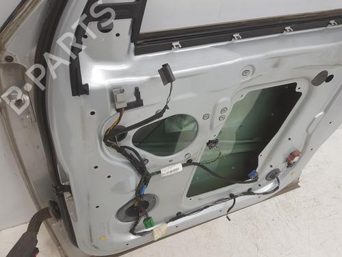 Right front door LAND ROVER DISCOVERY III (L319) 2.7 TD 4x4 | BP8049728C3 