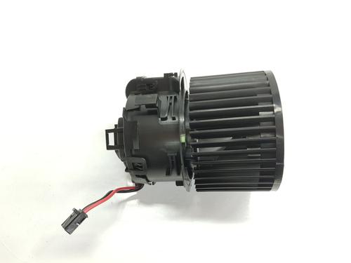 Heater blower motor OPEL ASTRA L Sports Tourer (O5) 1.2 (FRHNPJ) | BP25442872M62 