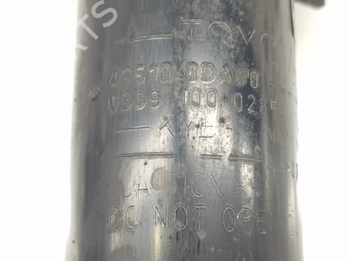 Left front shock absorber TOYOTA YARIS (_P13_) 1.5 Hybrid (NHP130_, NHP130) | BP20657826M16 