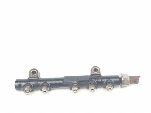 Used Injection rail PEUGEOT 3008 II SUV (MC_, MR_, MJ_, M4_) [2016-2025]  21073105