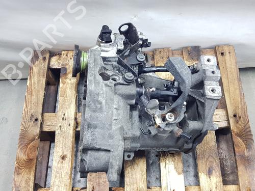 Used Gearbox VW GOLF IV (1J1) [1997-2008]  31958130