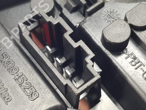 Left tailgate light VW GOLF VI (5K1) 1.2 TSI | BP33441634C79 - Image 2