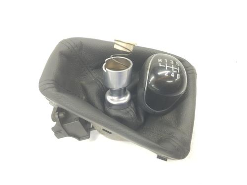Used Shift knob FORD FOCUS III 1.0 EcoBoost (125 hp) 11392586