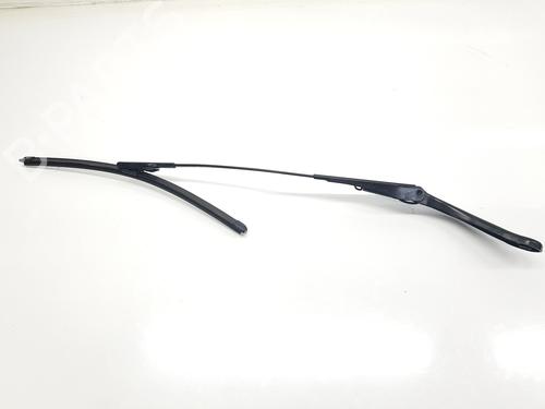 Used Front windshield wiper arm Front windshield wiper arm BMW 1 (F21) 118 d (150 hp) 33292767 33292767
