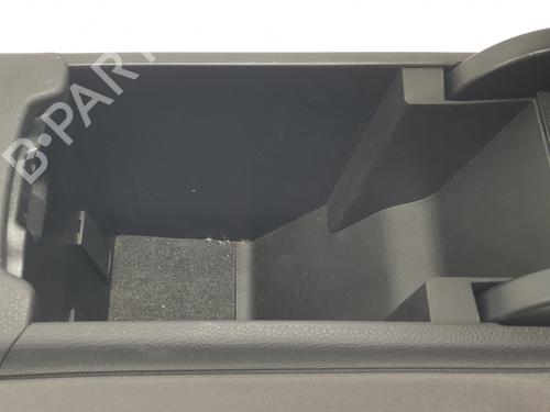 Armrest / Center console MERCEDES-BENZ GLA-CLASS (X156) GLA 200 CDI / d (156.908) | BP28965037I20 