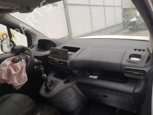 Electronic module PEUGEOT PARTNER Box Body/MPV | BP35814044M83 - Image 9