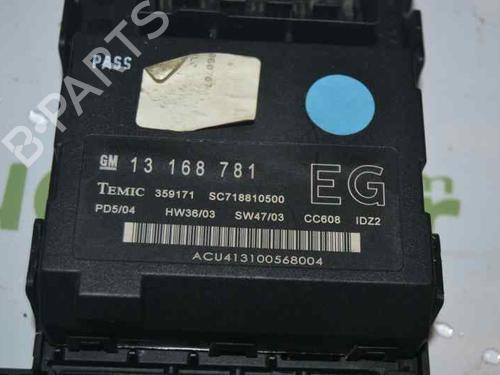 Fuse box OPEL VECTRA C GTS (Z02) 2.2 DTI 16V (F68) | BP799227E1 