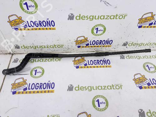 Front windshield wiper arm LAND ROVER RANGE ROVER SPORT I (L320) 3.0 D 4x4 | BP3663008C143 