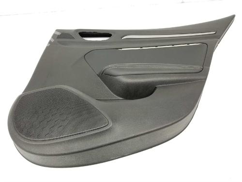 Garniture arrière droite RENAULT MEGANE IV Hatchback (B9A/M/N_) 1.2 TCe 100 (B9MS) | BP7196061C61 