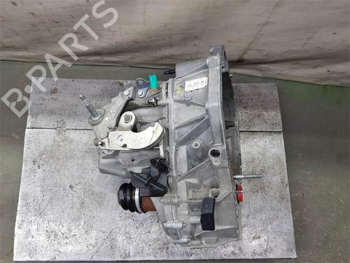 Used Gearbox Gearbox RENAULT KANGOO / GRAND KANGOO II (KW0/1_) 1.5 dCi 80 (KW15) (80 hp) 38445489 38445489