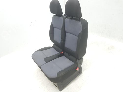Right front seat OPEL VIVARO B Bus (X82) 1.6 CDTI (06) | BP36678094C16 - Image 2