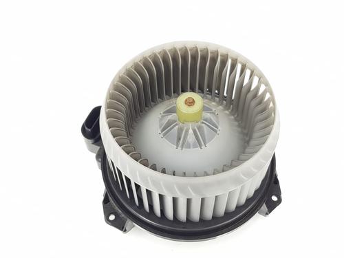Used Heater blower motor TOYOTA YARIS (_P13_) 1.5 Hybrid (NHP130_, NHP130) (101 hp) 20666190