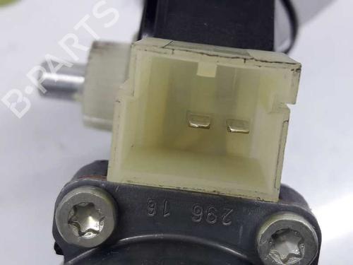 Right front window motor VW GOLF VII (5G1, BQ1, BE1, BE2) 2.0 GTI Clubsport | BP12467532E20 