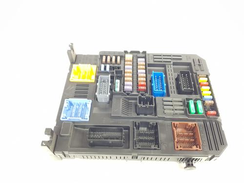 Used Fuse box Fuse box 38075803 38075803