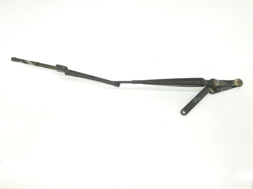 Used Front windshield wiper arm BMW 2 Gran Tourer (F46) 218 d (150 hp) 9280203
