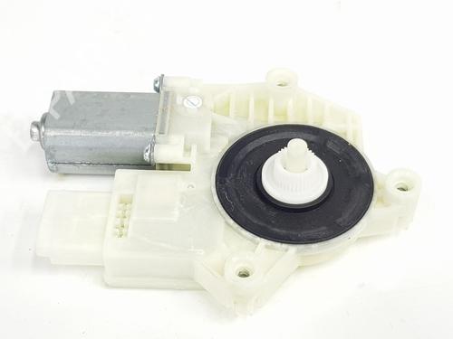 BP32774953E22 main image