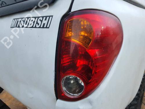 Bouton de warning MITSUBISHI L200 / TRITON (KA_T, KB_T) 2.5 DI-D 4WD (KB4T) | BP13097024I22 