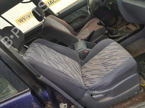 Left front indicator TOYOTA LAND CRUISER 90 (_J9_) 3.0 TD (KZJ90_, KZJ95_, KZJ90R, KZJ95R, KZJ90W, KZJ95W) | BP31818024C32 