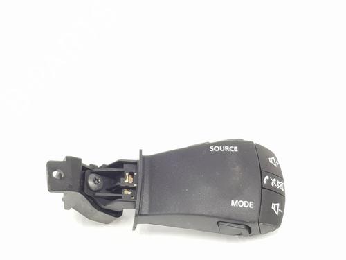 Used Steering wheel controls Steering wheel controls 37703257 37703257