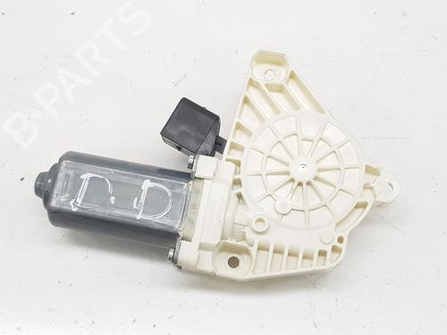 Right front window motor MERCEDES-BENZ CLA Shooting Brake (X117) CLA 200 CDI / d (117.908) | BP11885842E20 