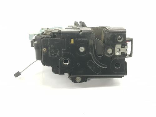 Serrure avant gauche VW CADDY III Box Body/MPV (2KA, 2KH, 2CA, 2CH) 1.6 TDI (102 hp) 15858561