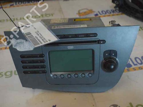 Used Radio SEAT LEON (1P1) 1.9 TDI (105 hp) 786212