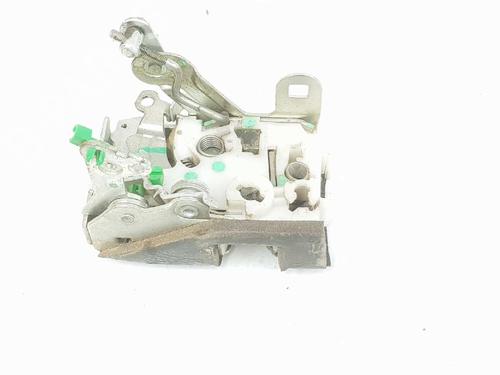 Used Rear left lock LAND ROVER DEFENDER Station Wagon (L316) 2.5 Td5 4x4 (L316) (122 hp) 7870082