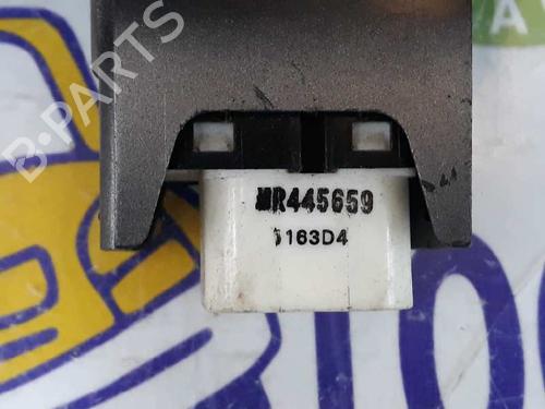 Right rear window switch MITSUBISHI PAJERO III (V7_W, V6_W) 3.2 Di-D (V68W) | BP3523192I28 