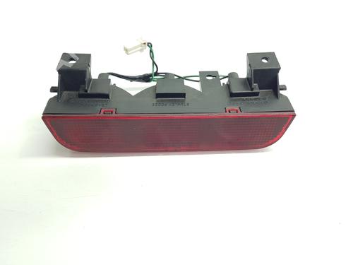 Feu central arrière MITSUBISHI PAJERO III (V7_W, V6_W) [1999-2007]  32858188