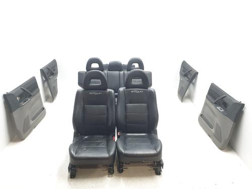 Used Seats set MITSUBISHI PAJERO III (V7_W, V6_W) 3.2 Di-D (V68W, V78W) (165 hp) 30968367