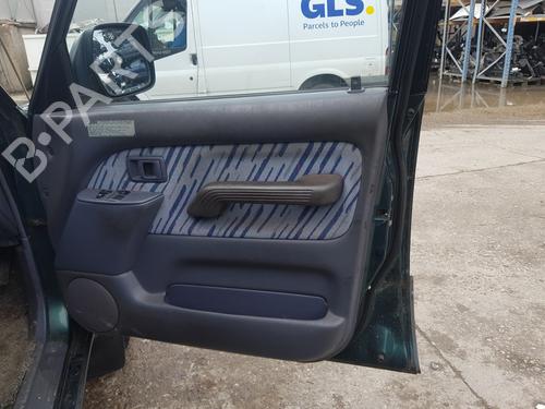 Right front indicator TOYOTA LAND CRUISER 90 (_J9_) 3.0 TD (KZJ90_, KZJ95_, KZJ90R, KZJ95R, KZJ90W, KZJ95W) | BP32293086C33