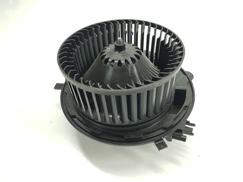 Heater blower motor SKODA KAROQ (NU7, ND7) 1.5 TSI | BP31598753M62