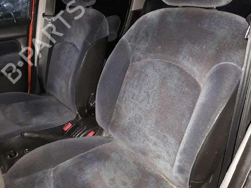 Venstre  Fortil Tågelygte PEUGEOT 206 Hatchback (2A/C) 1.9 D | BP820414C30 