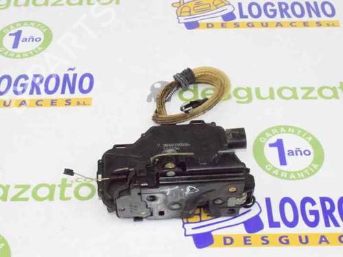 Cerradura puerta trasera derecha SEAT LEON (1M1) 1.9 TDI (110 hp) 755808