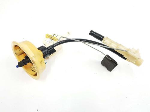 Used Fuel pump BMW 3 Convertible (E46) 330 Ci (231 hp) 6575205