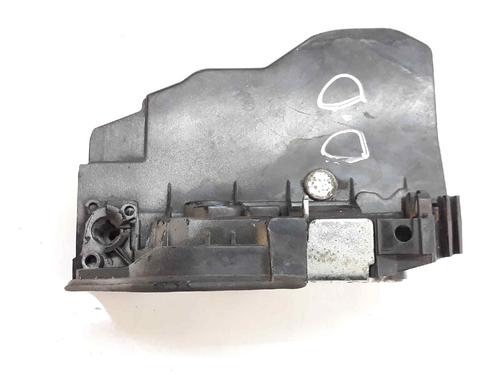 Serrure avant droite BMW 1 (E81) 118 d (143 hp) 3385112