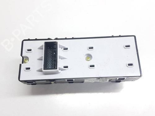 Left front window switch KIA STONIC (YB) | BP38777739I27 - Image 3