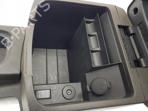 Armrest / Center console NISSAN NAVARA NP300 (D40) 2.5 dCi 4WD | BP29633438I20 