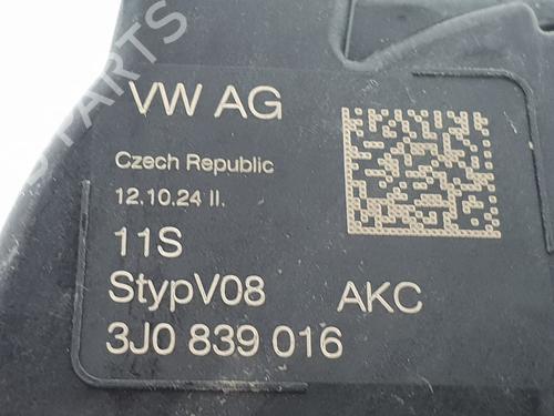 Rear right lock VW GOLF VIII (CD1, DA1) 1.5 eTSI | BP29723361C99 