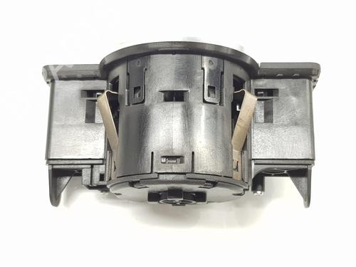 Headlight switch MERCEDES-BENZ C-CLASS (W204) C 200 CDI (204.007, 204.006) | BP15990003I24 