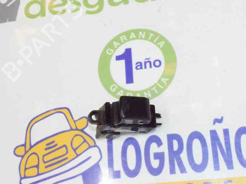 Used Right rear window switch NISSAN PATHFINDER III (R51) 2.5 dCi (174 hp) 1387276