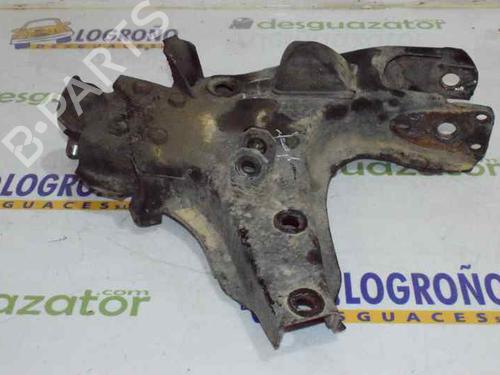 Used Left front suspension arm NISSAN TERRANO II (R20) 2.7 TDi 4WD (125 hp) 793510