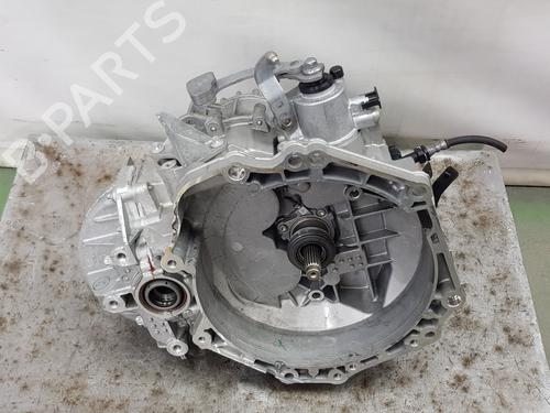 Used Gearbox OPEL MERIVA B MPV (S10) [2010-2017]  26005309