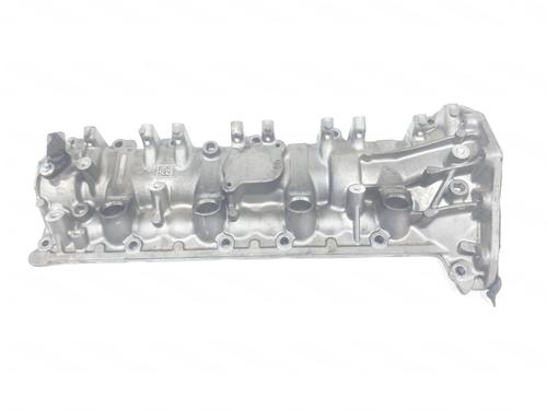 Used Valve cover NISSAN QASHQAI II (J11, J11_) 1.3 DIG-T (160 hp) 30436970
