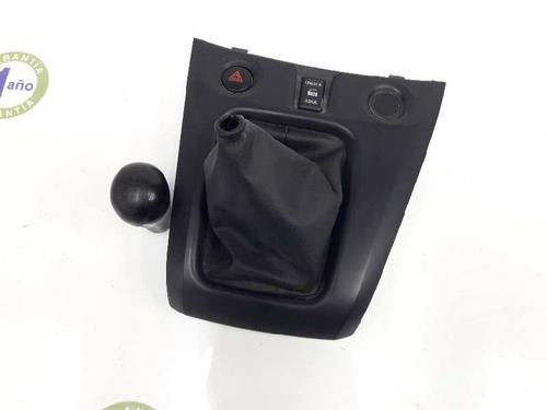 Used Shift knob NISSAN NV200 / EVALIA Bus 1.5 dCi 85 (M20, M20M, M20K, M20KK) (86 hp) 11392345