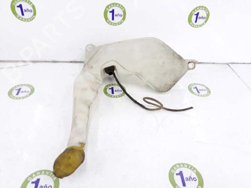 Used Windscreen washer tank NISSAN INTERSTAR Van (X70) dCi 100 (101 hp) 7418215