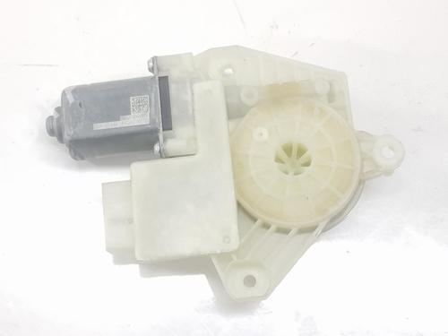Rudehejsemotor forskærm højre SKODA RAPID (NH3, NK3, NK6) 1.6 TDI (115 hp) 9840824