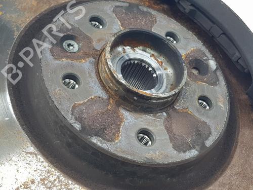 Right front steering knuckle NISSAN QASHQAI II (J11, J11_)  | BP31043936M26 